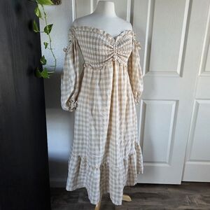 Mable cream and tan gingham maxi dress ruched bust puff sleeve women's small